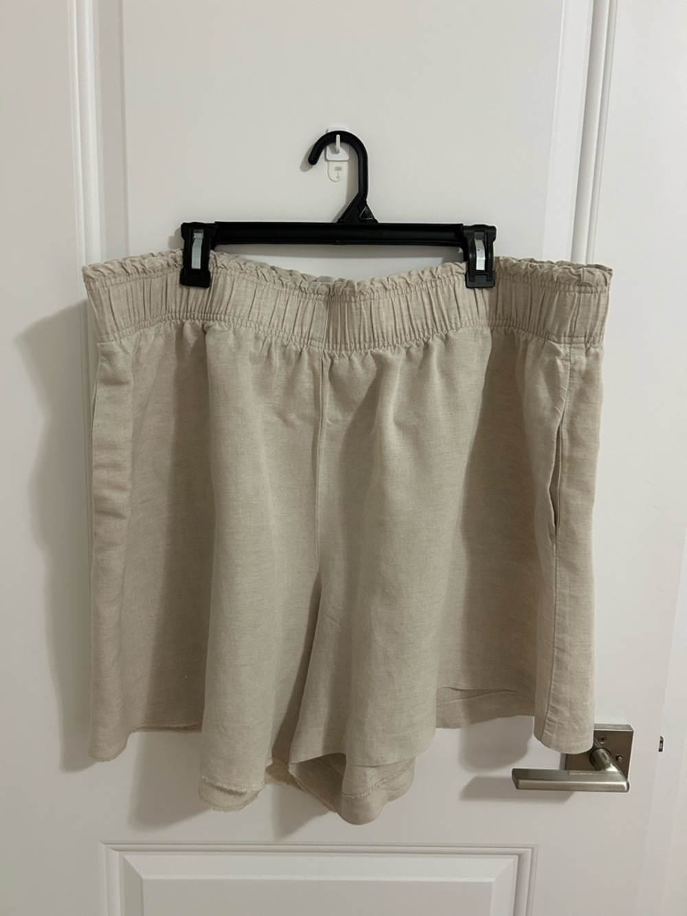 H&M Natural Beige Elastic-Waist Linen Shorts